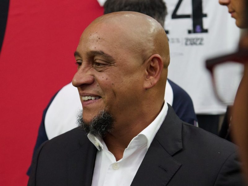 Hospitalizan a Roberto Carlos por un problema en el corazón