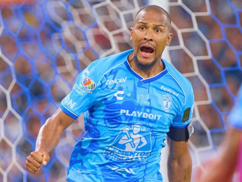 Salomón Rondón regresa a Pachuca tras su paso por el Oviedo