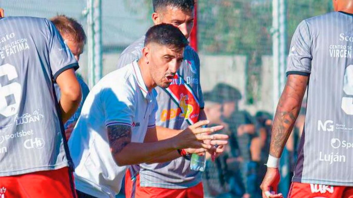 Santiago Fredes, de 35 años, falleció tras sentirse mal.