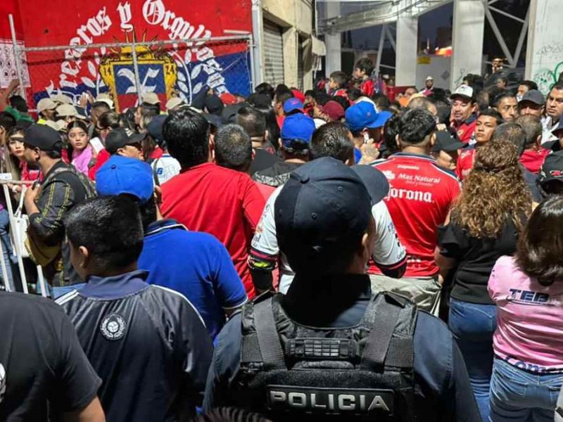 Sobrecupo en la final de la Liga de Expansión (1)