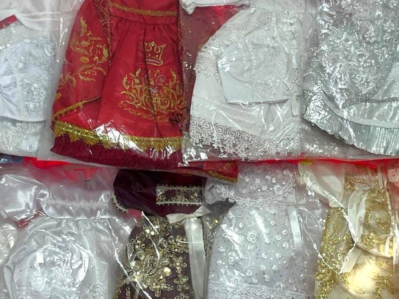 Vestir al Niño Dios