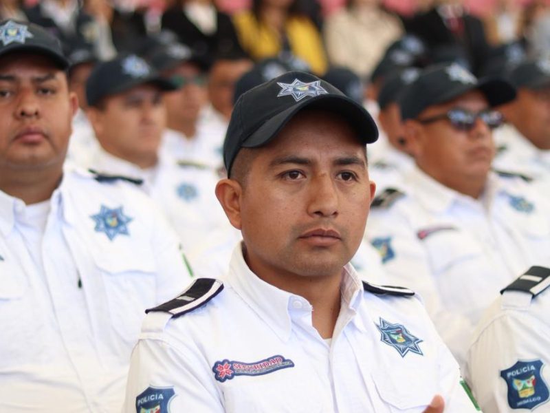 Entregan patrullas, uniformes y equipo a policías municipales en Hidalgo