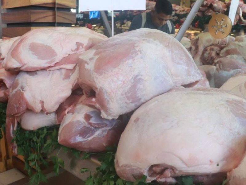 Aumenta venta de carne de cerdo previo a Nochebuena; precios se mantienen