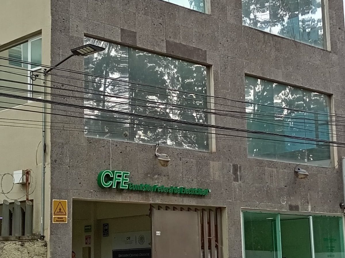 Retraso en recibos de la CFE genera alerta entre usuarios de la región Tulancingo