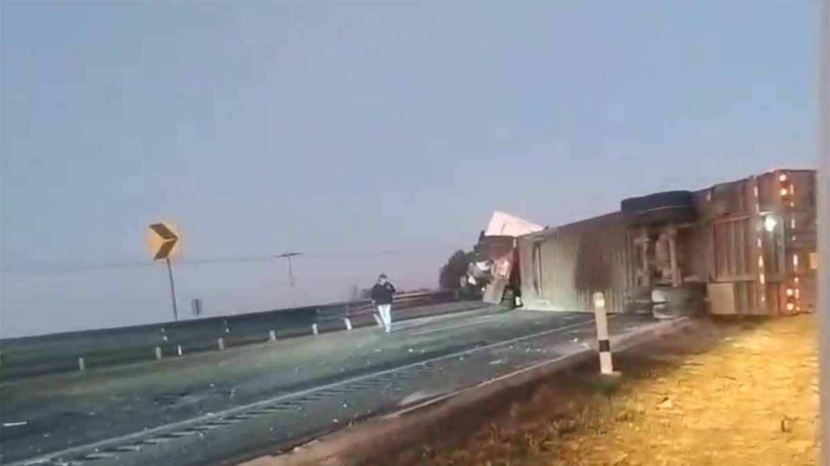 accidente en autopista Apaseo el Grande-Celaya