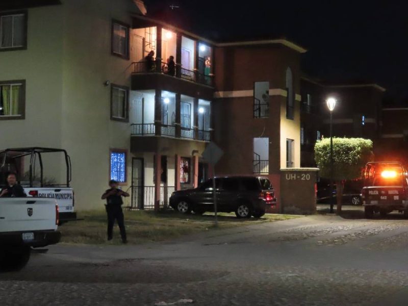 Sicario sorprende a Julio cuando llegaba a su casa y lo ataca a balazos en León