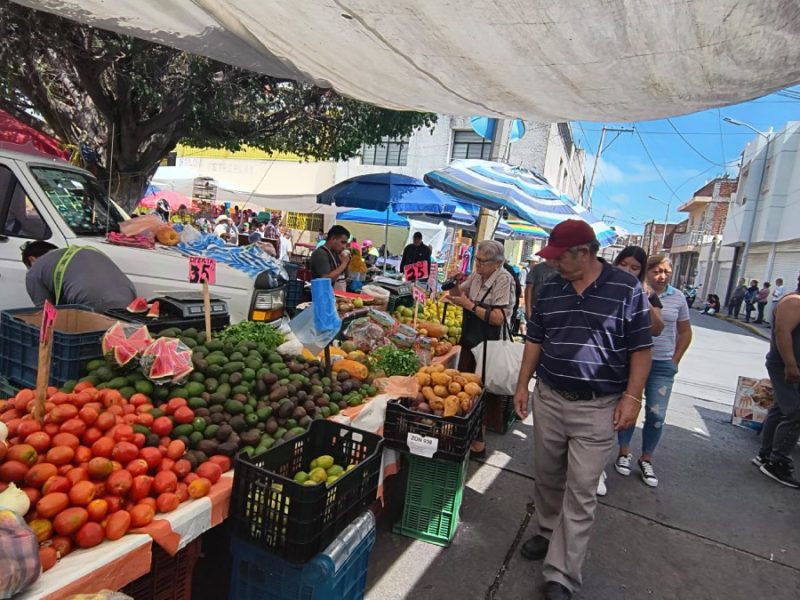Habitantes de Moroleón, Uriangato y Yuriria temen aumento de precios en más productos