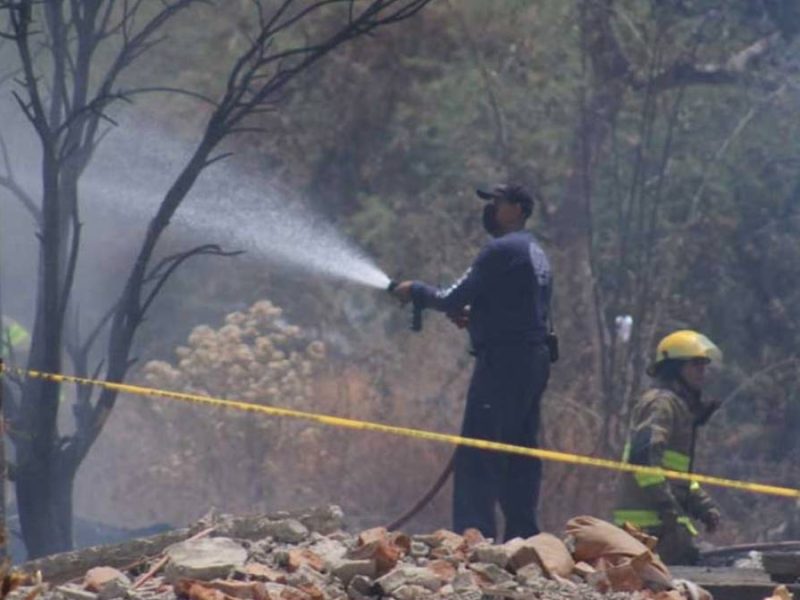 Bomberos descubren hombre calcinado en León mientras apagaban incendio en pastizal