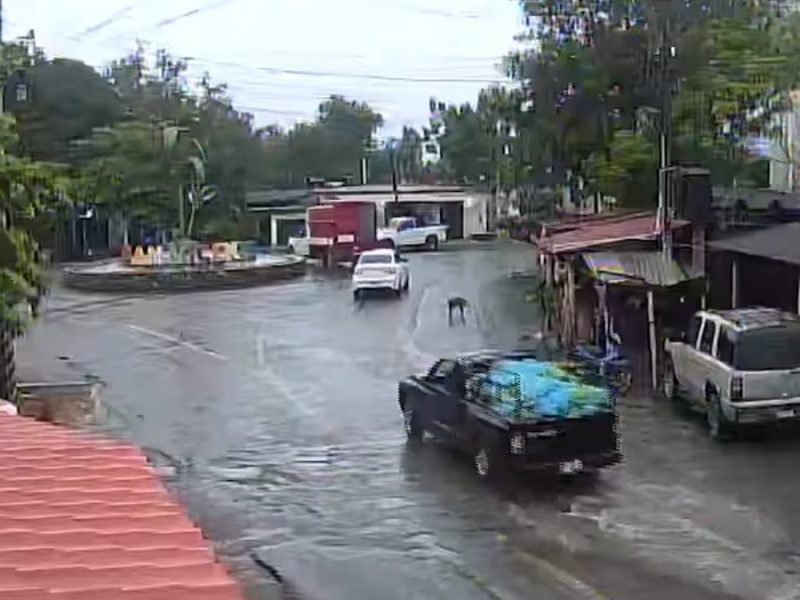 Camioneta bomba en Michoacán