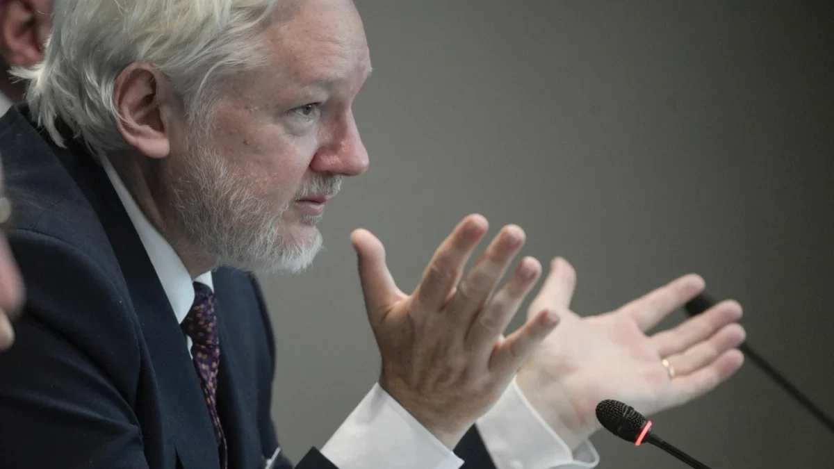 Fundador de WikiLeaks denuncia a la Fundación Nobel por el premio de la Paz