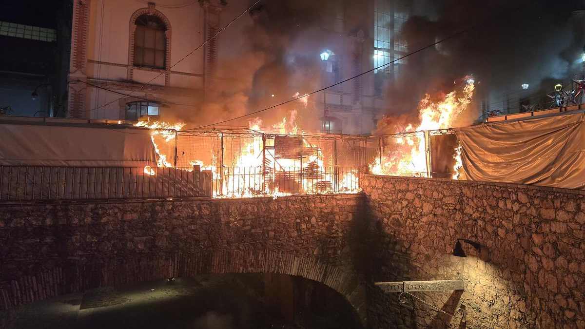 incendio en el Mercado de Gavira