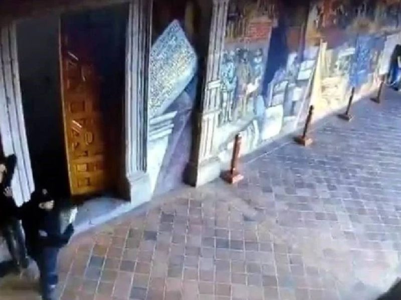 Liberan a joven detenido en protestas por Carlos Manzo en Michoacán