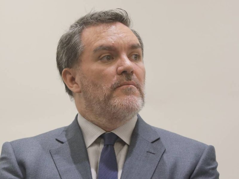 Oposición exige renuncia de Marx Arriaga de la SEP; lo acusan de adoctrinamiento político