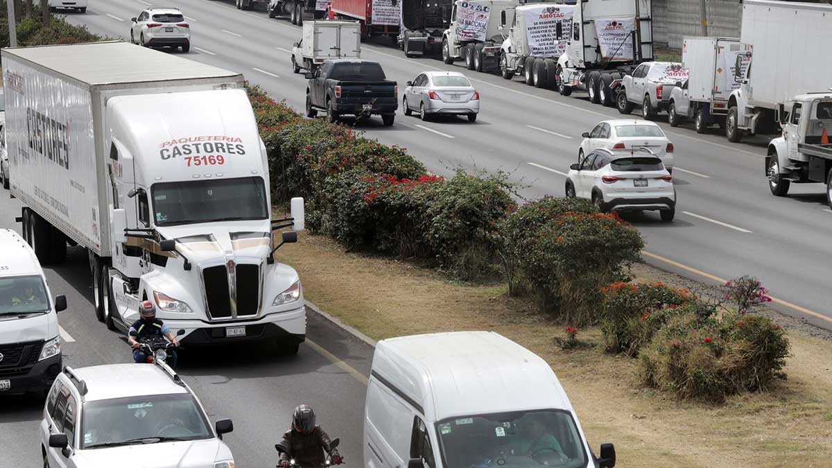 bloqueos carreteros de campesinos y transportistas