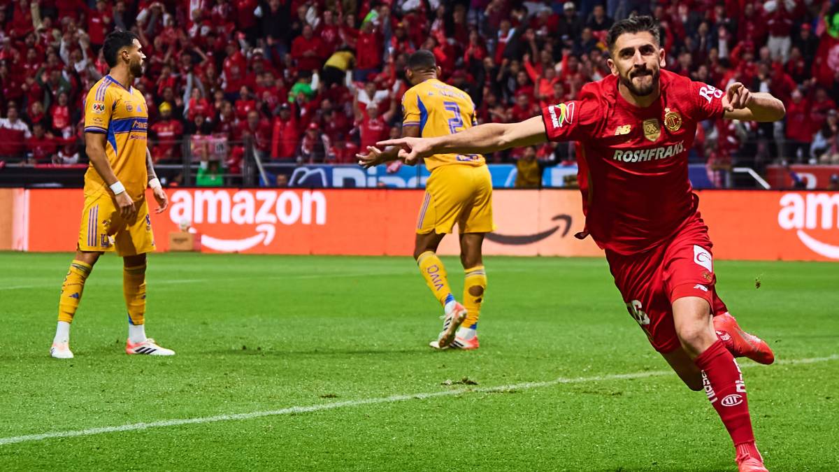 Paulinho celebra nuevo título con Toluca y se rinde ante Alexis Vega que dio el gol del bicampeonato - Mexsport.