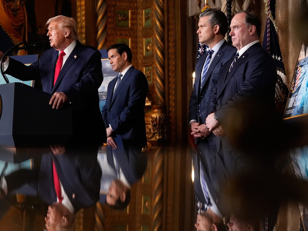 Intensifica Trump presión y advierte a Maduro que no se ponga “duro”