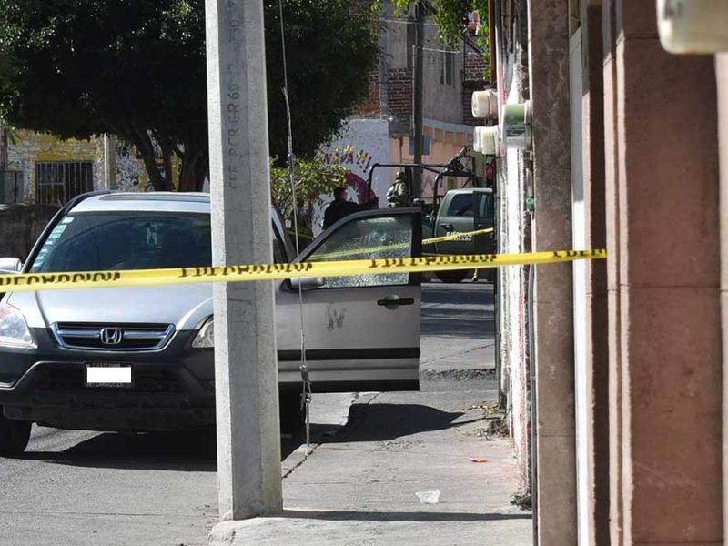 Tragedia en Yuriria: De un balazo asesinan a mujer afuera de centro deportivo