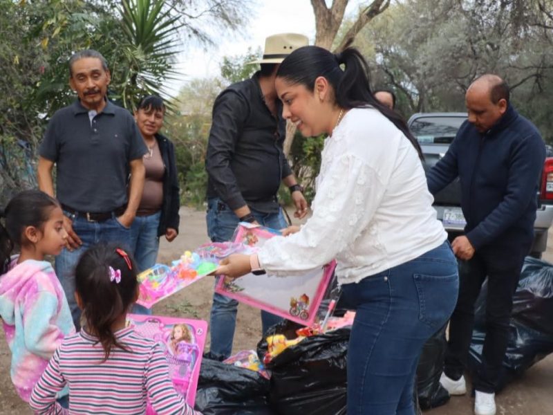 Reparte Saraí Lepe Monjaras más de 20 mil pesos en efectivo y transferencias por Día de Reyes