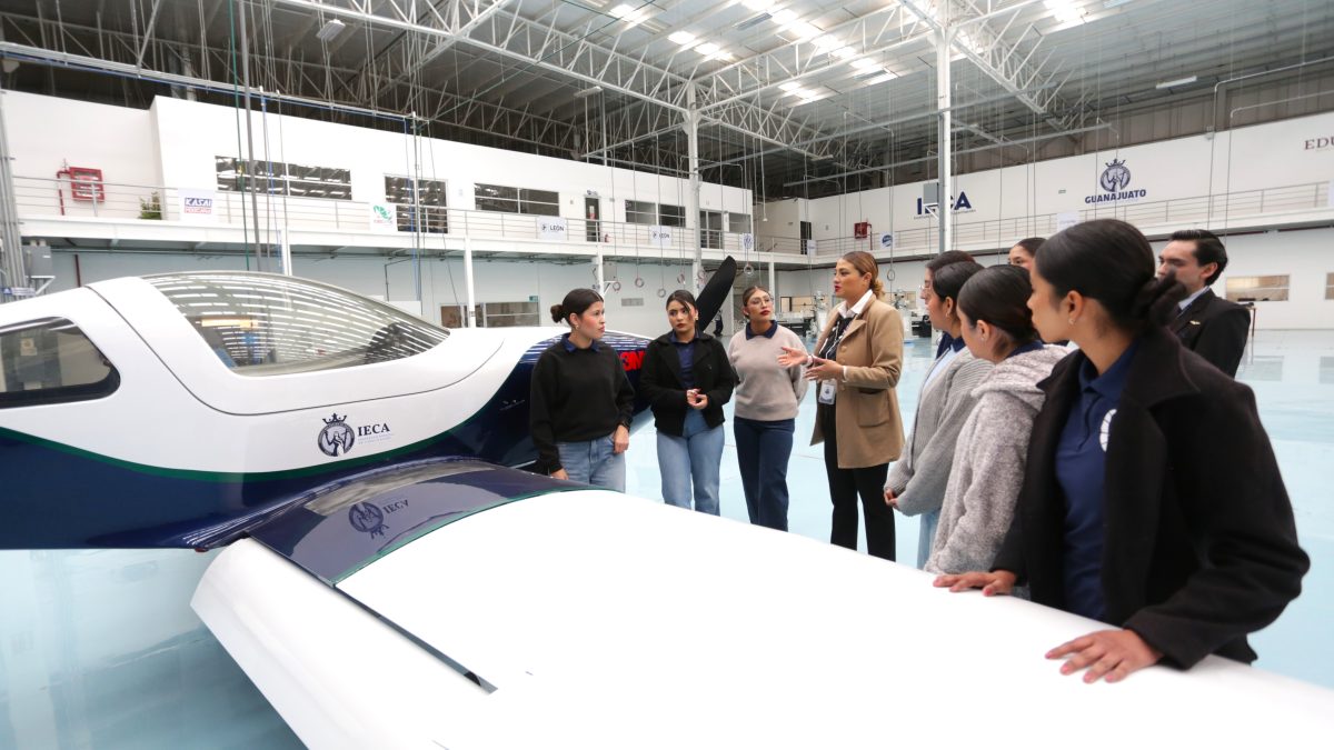 Alianza IECA y Colegio de Aeronáutica