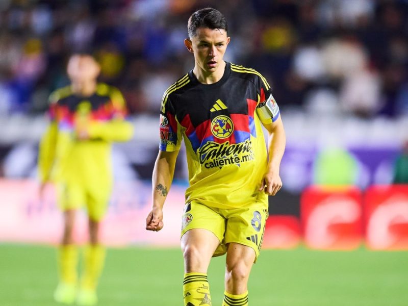 Álvaro Fidalgo tiene dos ofertas del futbol europeo y podría salir del América