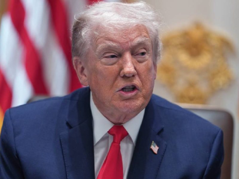 Trump amenaza a Canadá con arancel del 50% a aviones y descertificación de naves