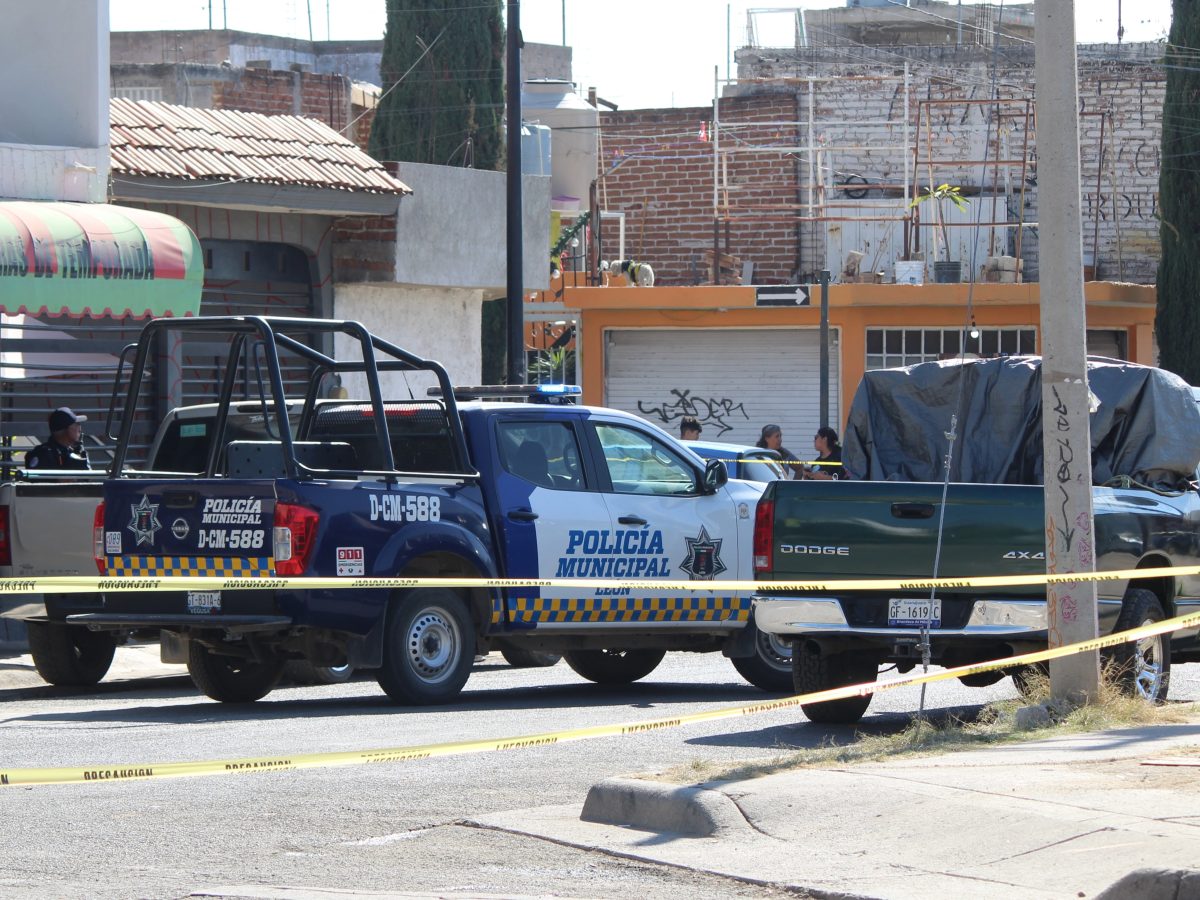 Ataque en Villas de San Juan: Balean a tres afuera de un anexo; dueño está grave