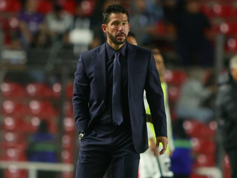 Benjamín Mora vuelve al futbol asiático, ahora en China