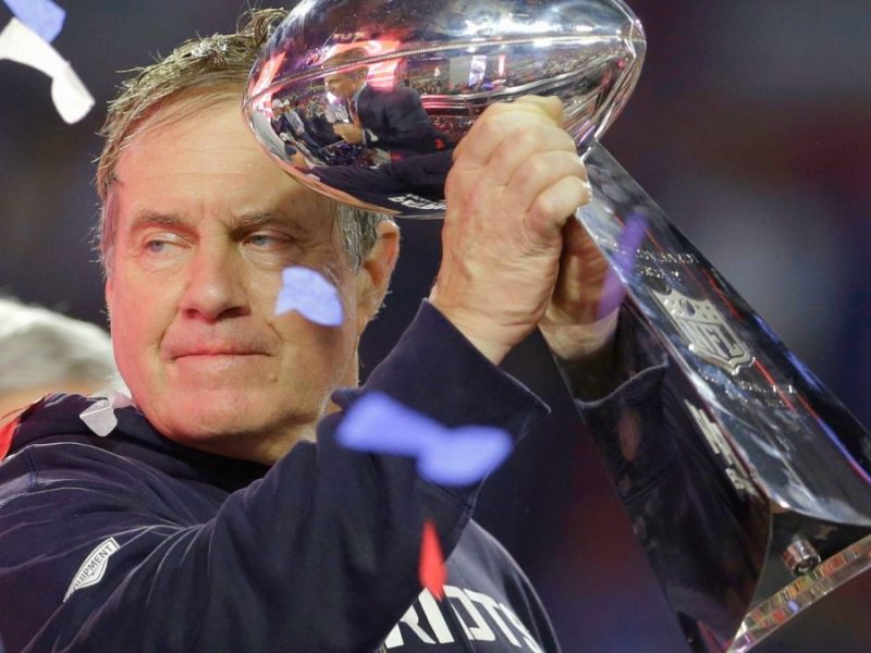 Bill Belichick queda fuera del Salón de la Fama y el deporte estalla en sorpresa