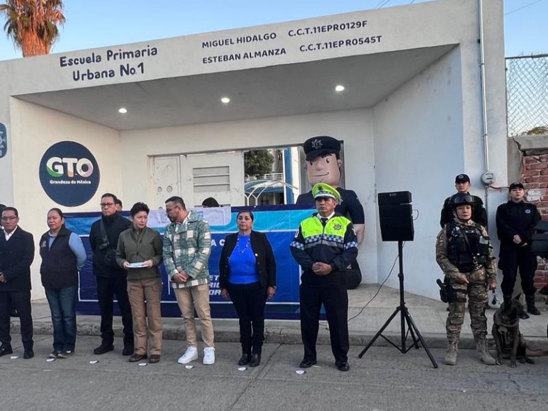 Blindan escuelas en Irapuato: 200 elementos vigilan el regreso a clases 2026