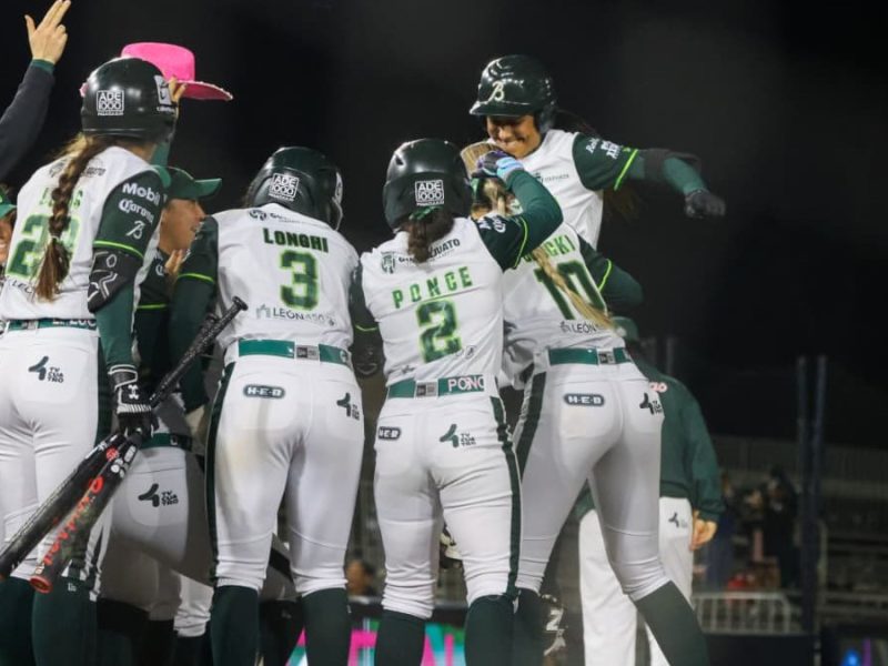 Pese a cuadrangular de Arisdelsy Higuera, Bravas de León caen contra Charros Femenil 