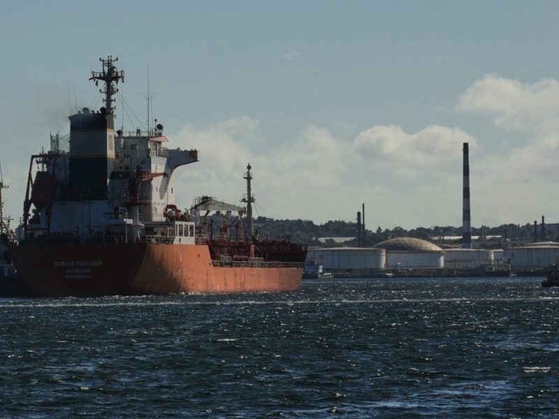 Mantiene gobierno de Sheinbaum en misterio petróleo de México a Cuba, ¿cuánto es ayuda o venta?