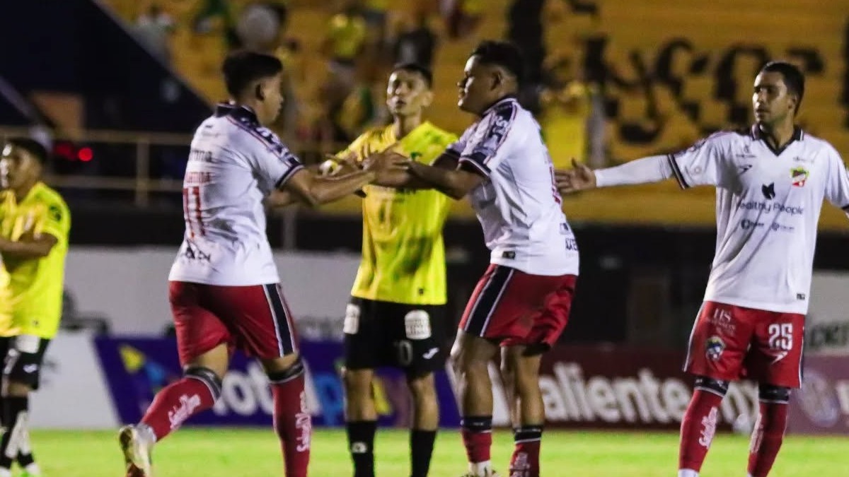 ClubIrapuatovsLeonesNegros