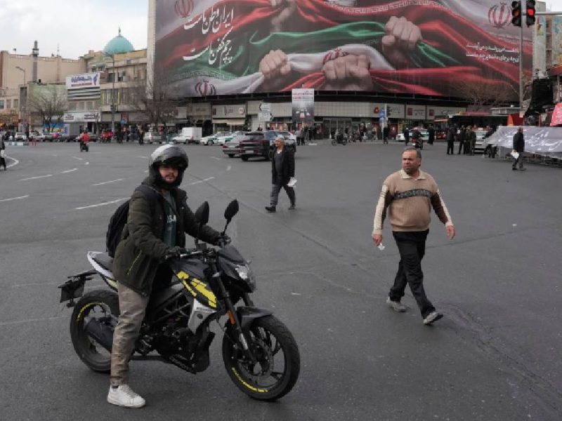 Trump afirma cese de ejecuciones mientras Irán amaga con juicios rápidos