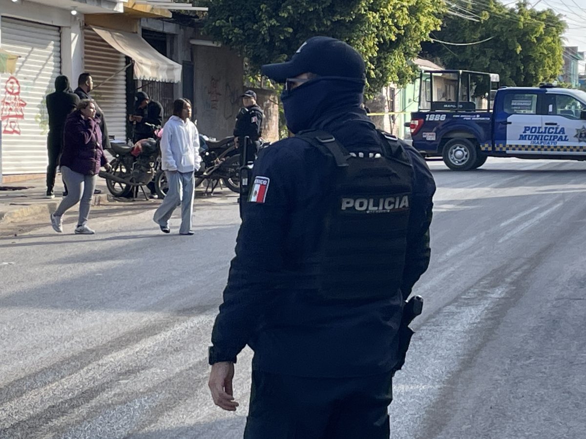 Balean a trabajador tras ataque en la colonia Constitución de Apatzingán