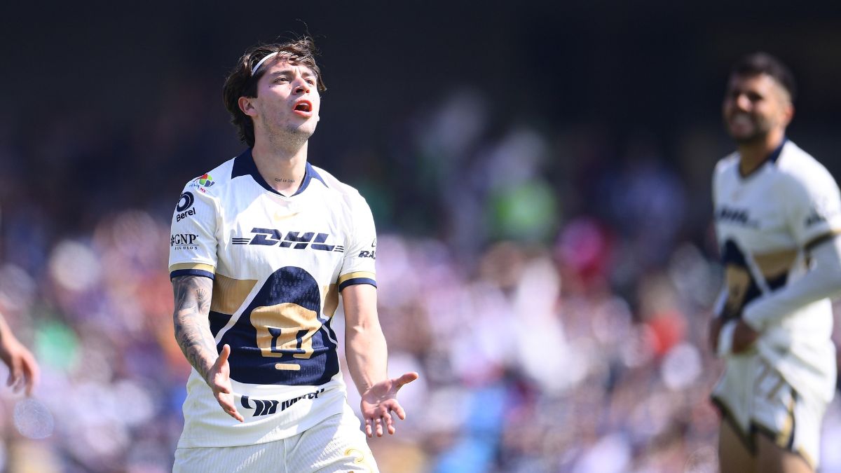 El mexicano Jordan Carrillo se lamenta de una acción en el empate 1-1 entre Pumas y Querétaro. Foto: Mexsport.