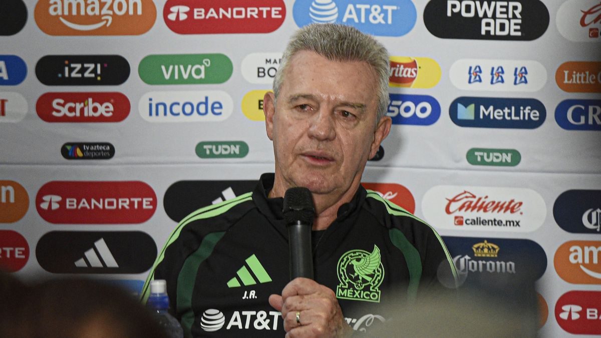 Javier Aguirre en conferencia de prensa. Foto: Mexsport.
