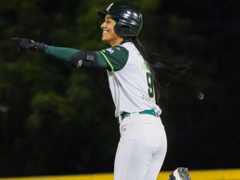 Arisdelsy Higuera disfruta su presente con las Bravas de León en LMS 2026