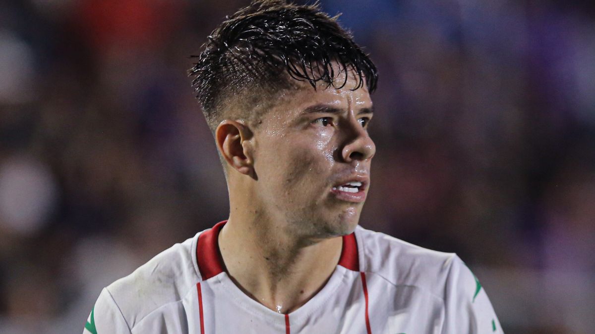 Pavel Pérez en un partido con Necaxa. Foto: Mexsport.