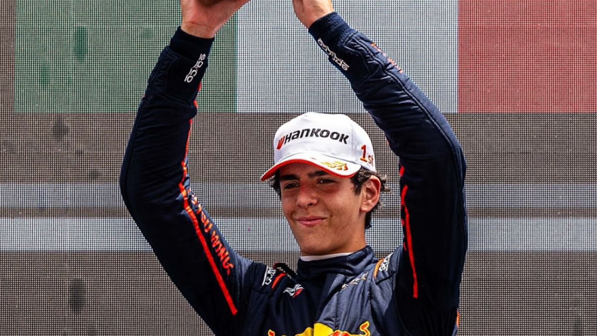 Ernesto Rivera, el piloto mexicano que asciende a Fórmula 3. Foto: Redes Sociales.