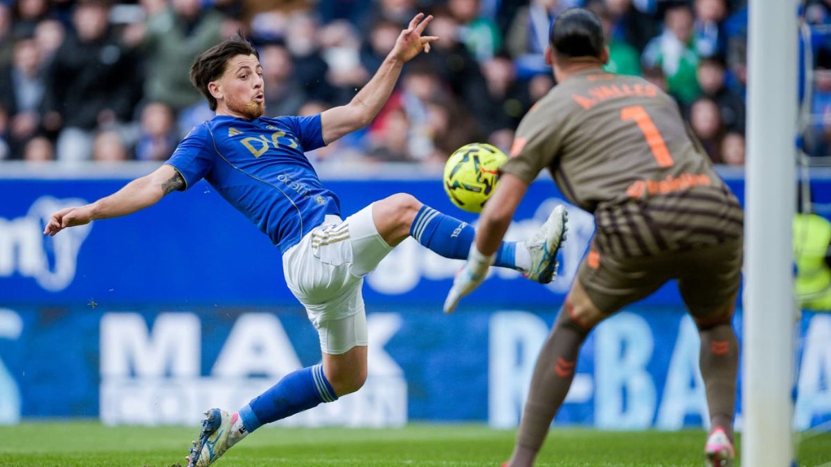 Real Oviedo en su partido del sábado ante Betis. Foto: Real Oviedo Oficial.