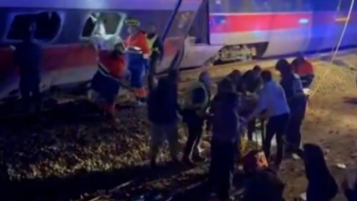 Descarrilamiento España 01