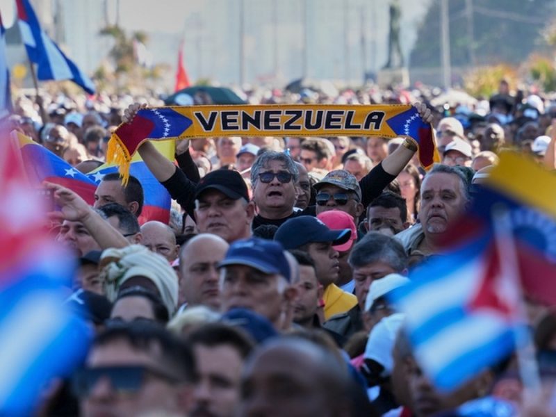Tras Venezuela, Gobierno de Trump apunta a Groenlandia y Cuba
