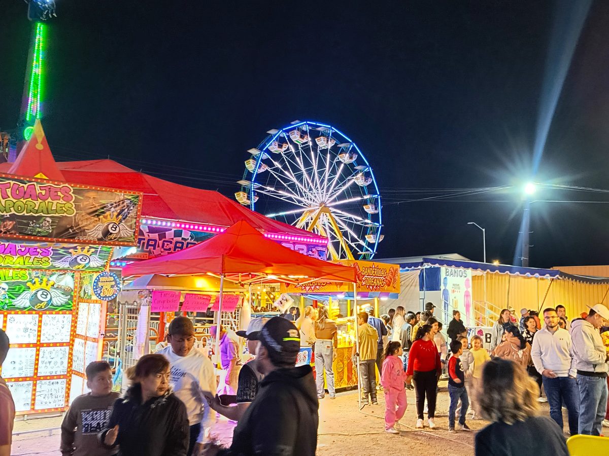 “Entrada gratis, pero precios abusivos”: Ciudadanos critican costos en la Feria Moroleón 2026