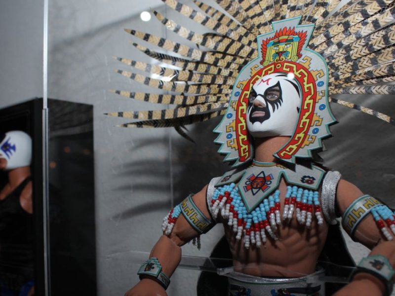 “Archivo Máscara”: Exhiben en 1657 Books la mística y arte del cuadrilátero