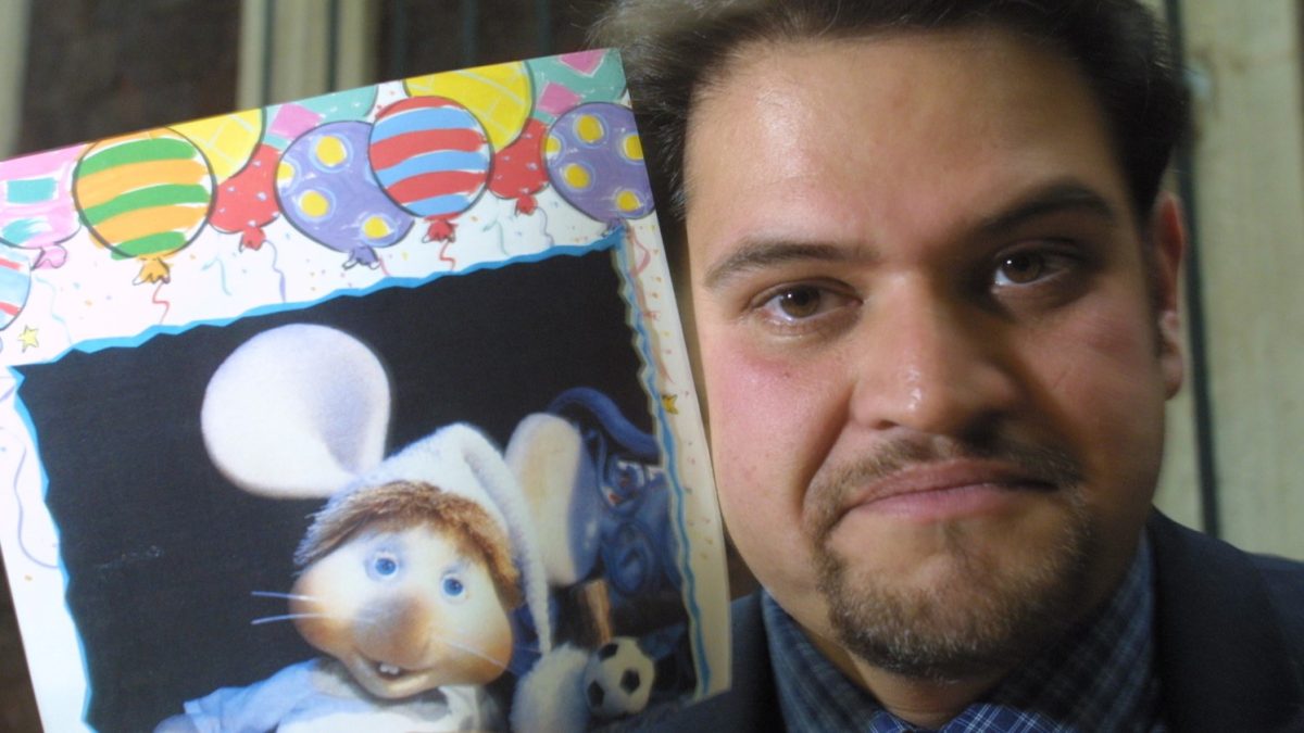 Gabriel Garzón actor de doblaje y el personaje Topo Gigio