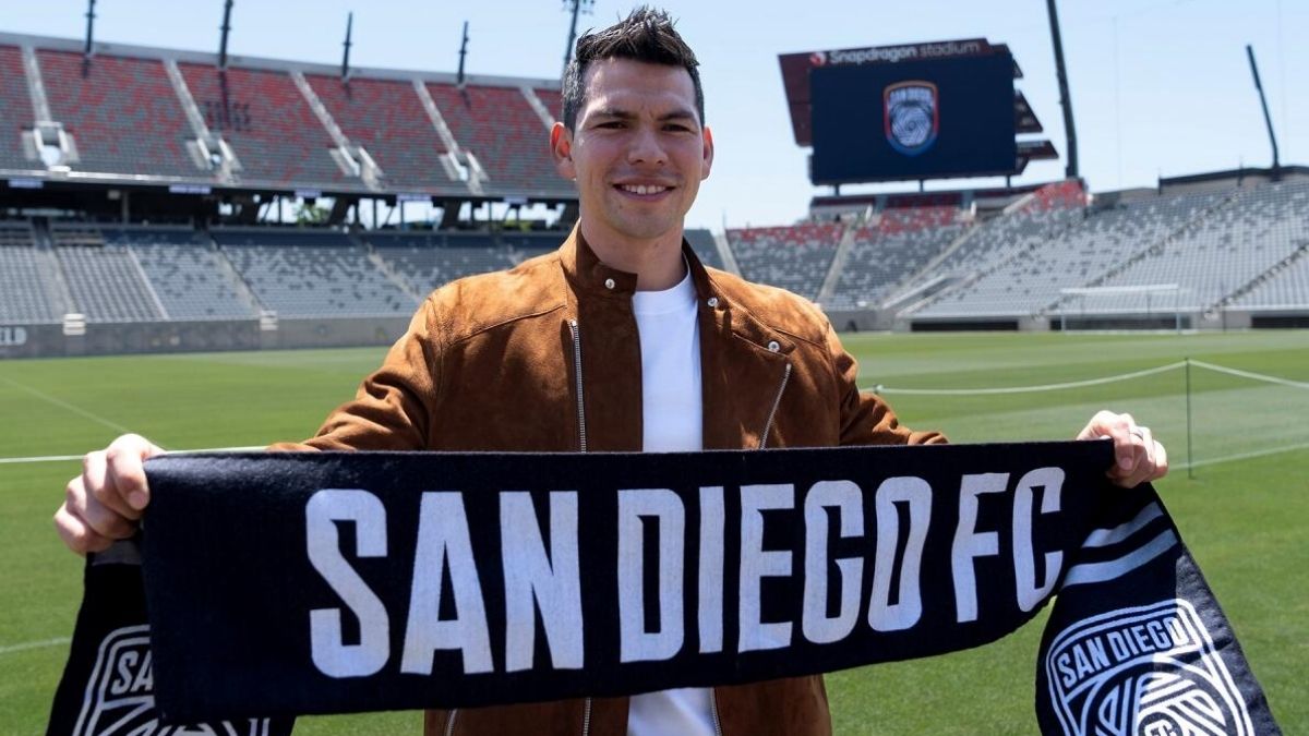 Hirving Lozano llega a Cruz Azul