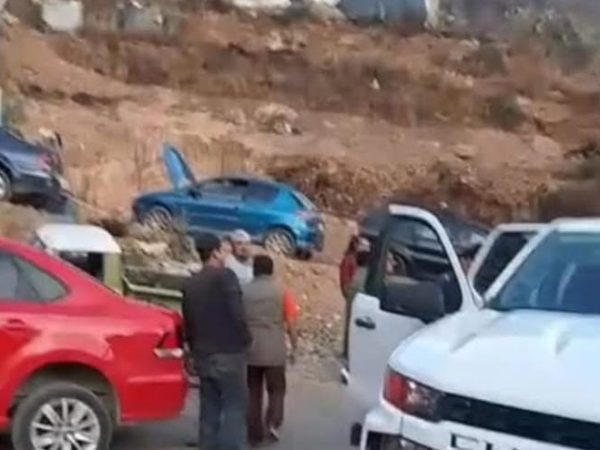 Tras pelea campal, conciliación de policías y transportistas