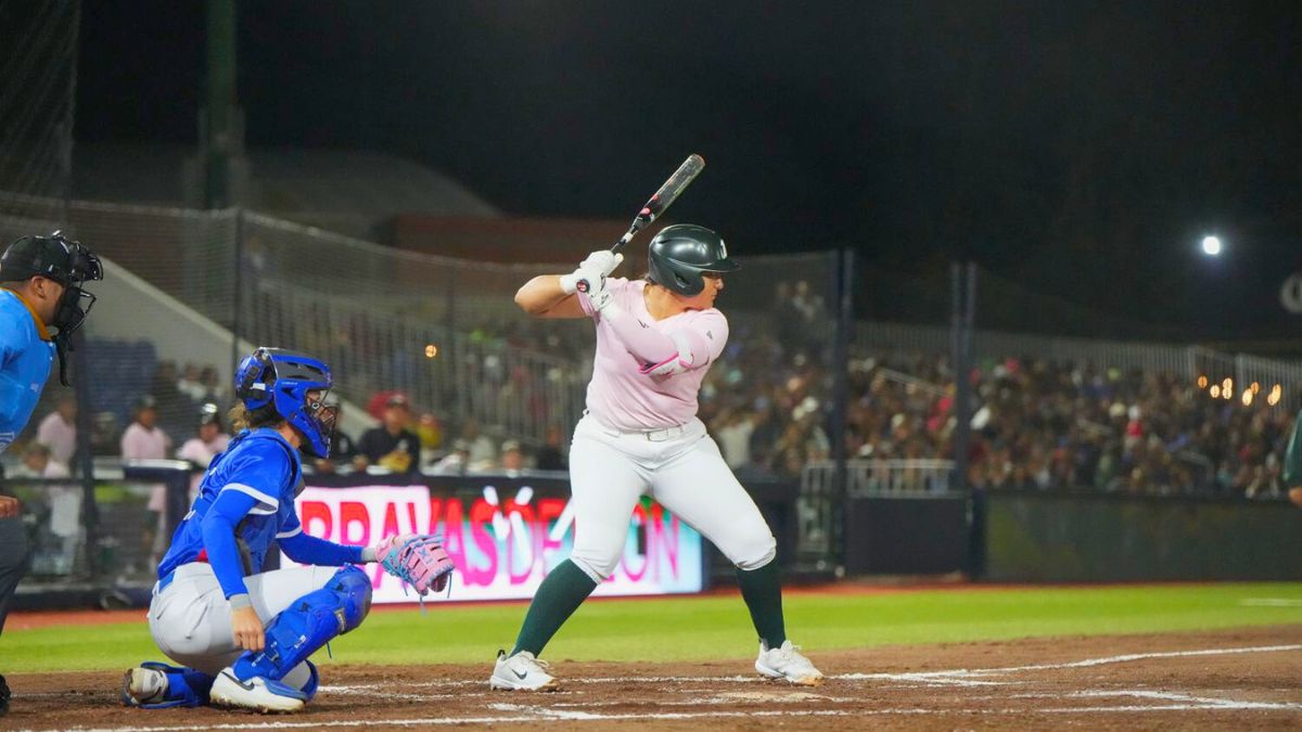 Italia venció a las Bravas de León en el Domingo Santana. Cortesía.