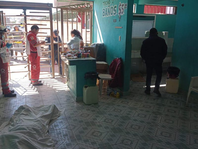 Fallece hombre en sanitarios de Ixmiquilpan