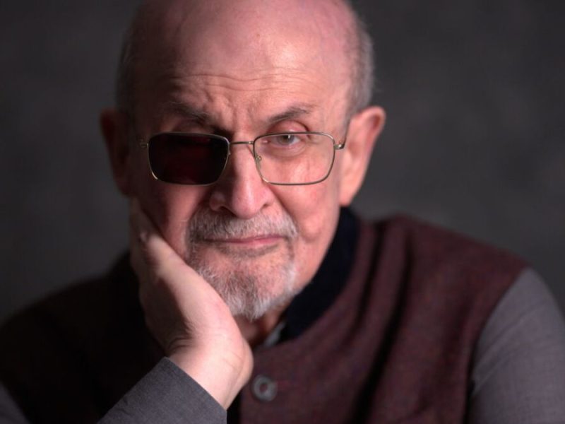 Salman Rushdie y “La penúltima hora”: Un regreso crepuscular a la literatura de ficción